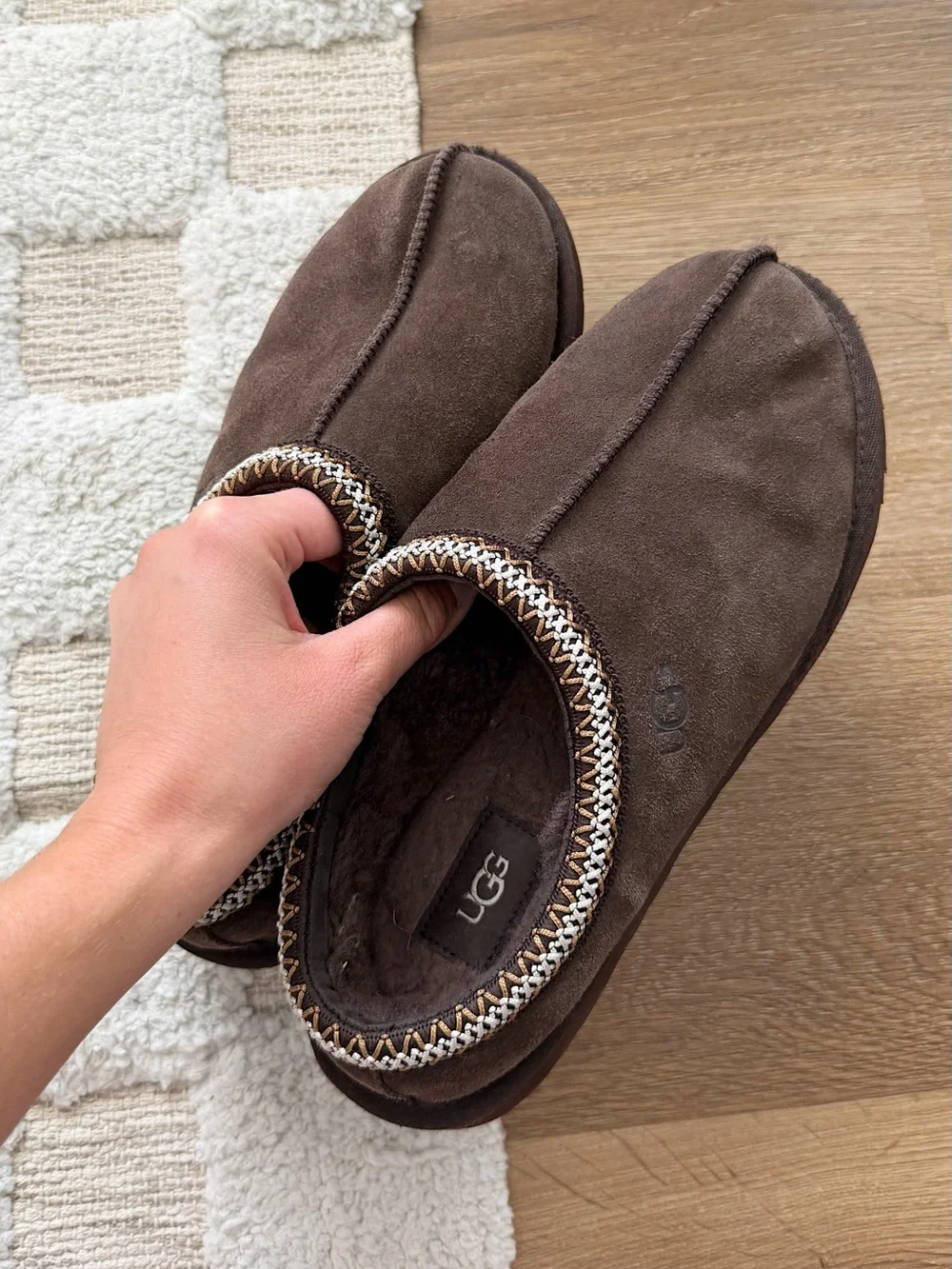 UGG size tag